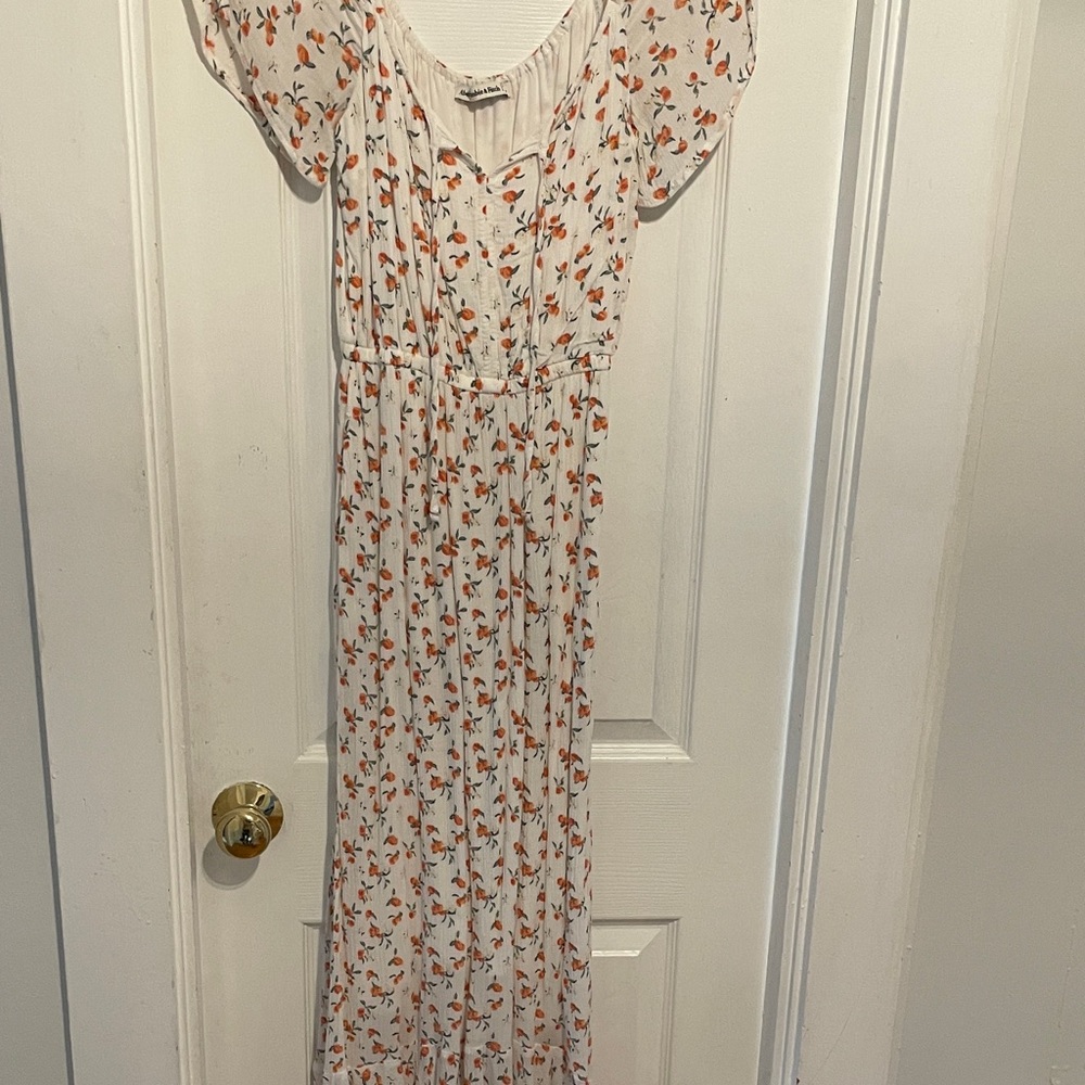 Set of Abercrombie & Fitch Blue and White and Floral Midi Dresses - Picture 3 of 7